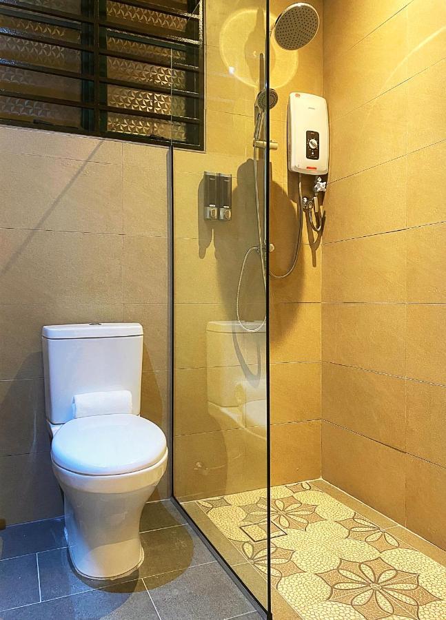 Amadel Residence 爱媄德民宿 11 ملقا المظهر الخارجي الصورة